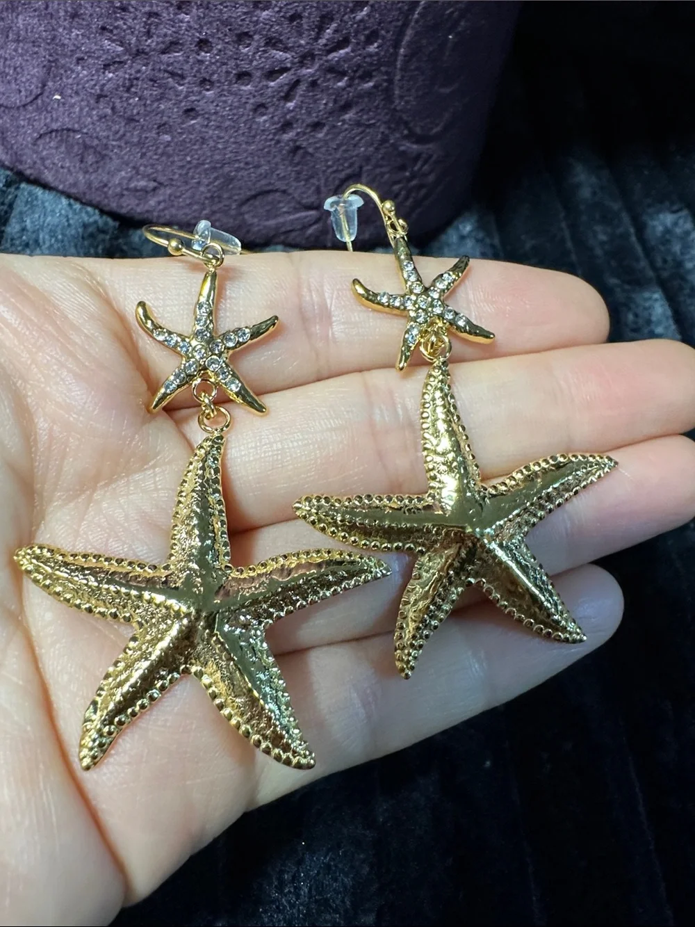 Kenneth Jay Lane Gold Starfish Dangle Earrings - Picture 5 of 6